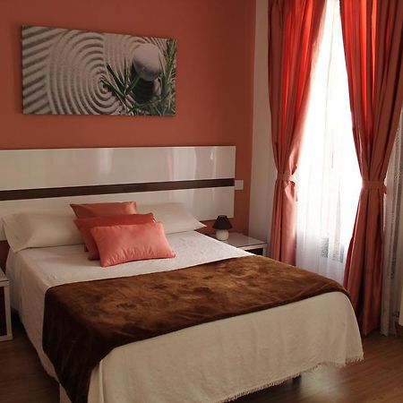 Casa De Huespedes Galaica Ξενοδοχείο Μαδρίτη Εξωτερικό φωτογραφία