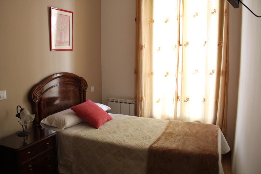 Casa De Huespedes Galaica Ξενοδοχείο Μαδρίτη Εξωτερικό φωτογραφία
